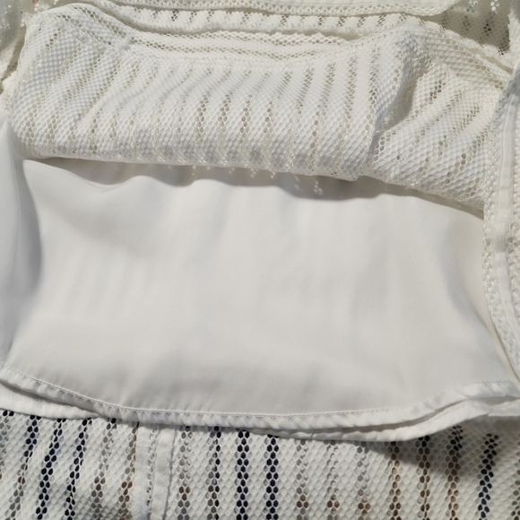 H&M White A-Line Skirt Lace/Eyelet Size 4 - Picture 9 of 10